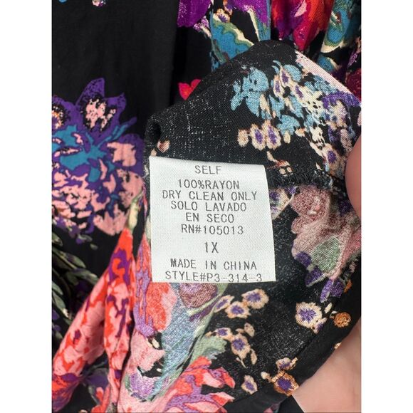 Andree by Unit Dark Romantic Floral Peasant Blouse Size1X Plus Long Sleeve Flowy - Picture 5 of 11